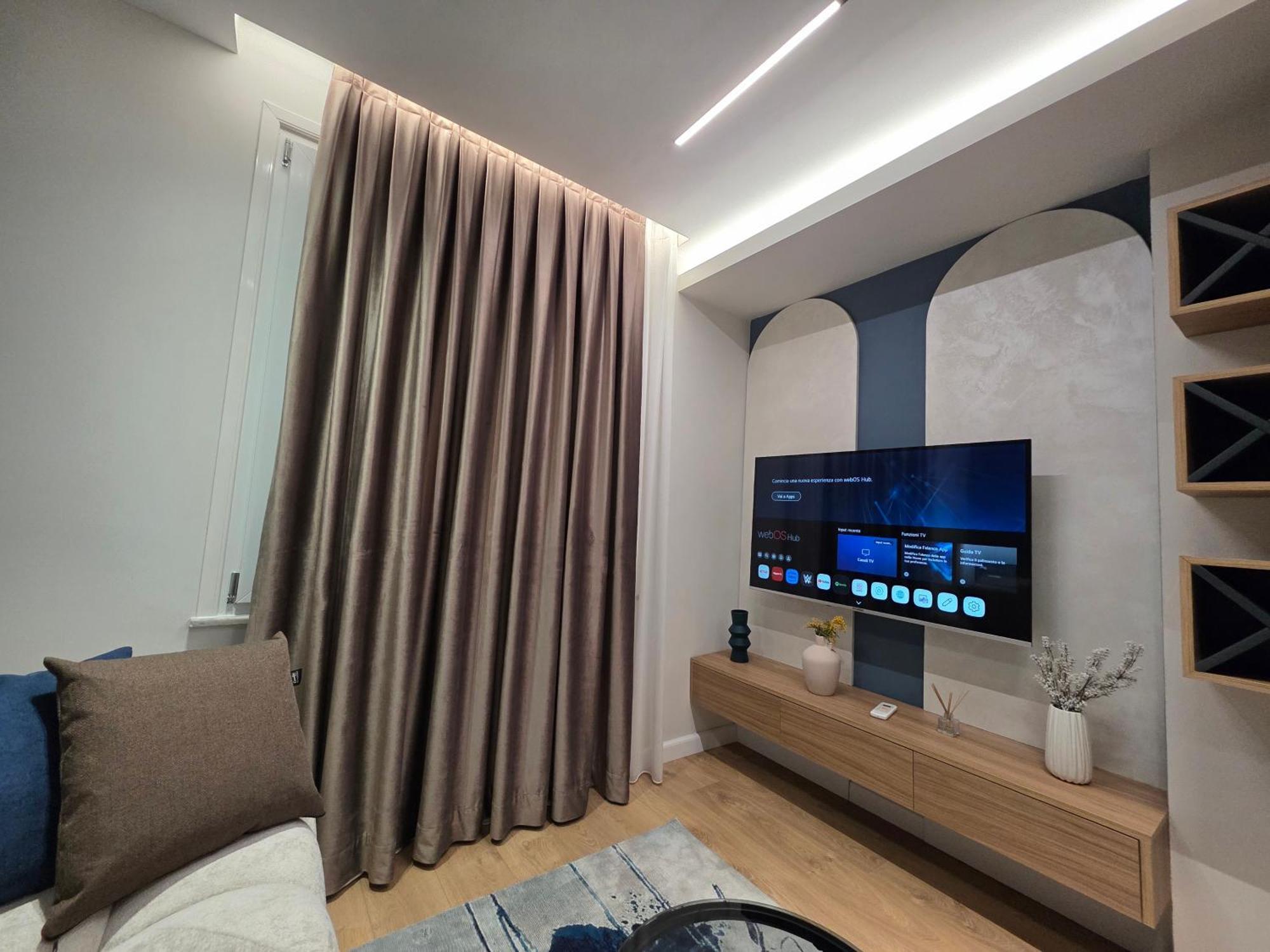 Twoviews